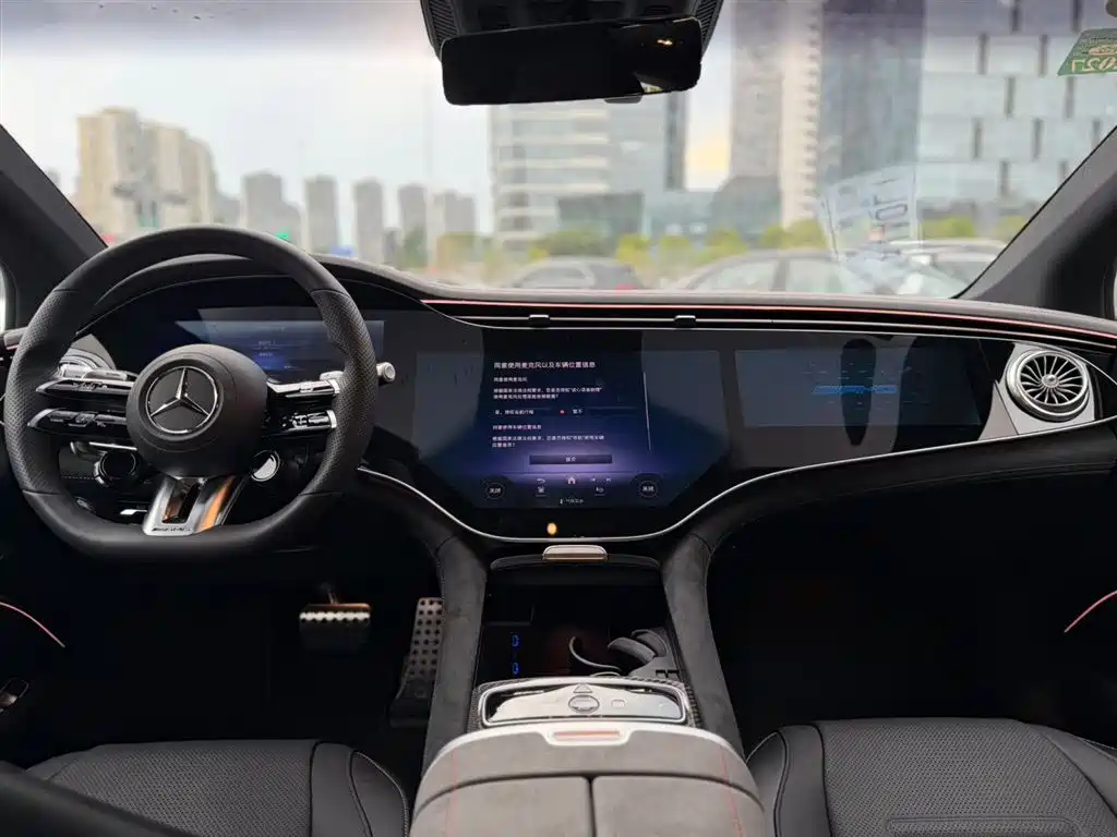 Mercedes-Benz EQS AMG 2025 — фото 7