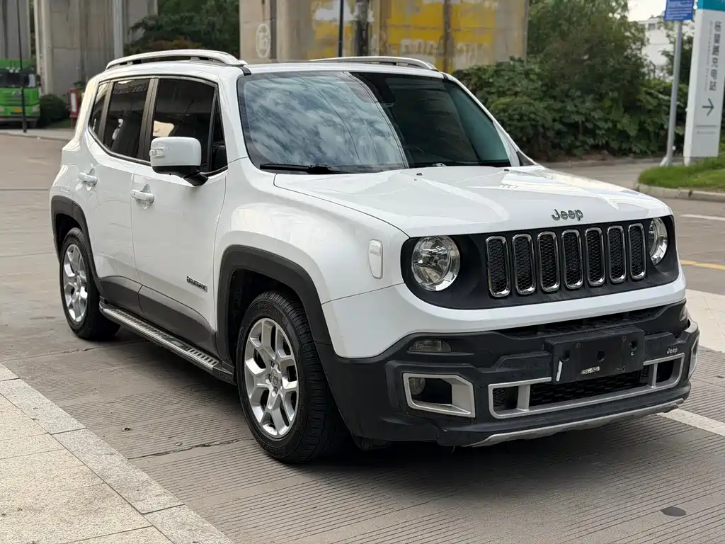 Jeep Renegade 2016 — фото 3