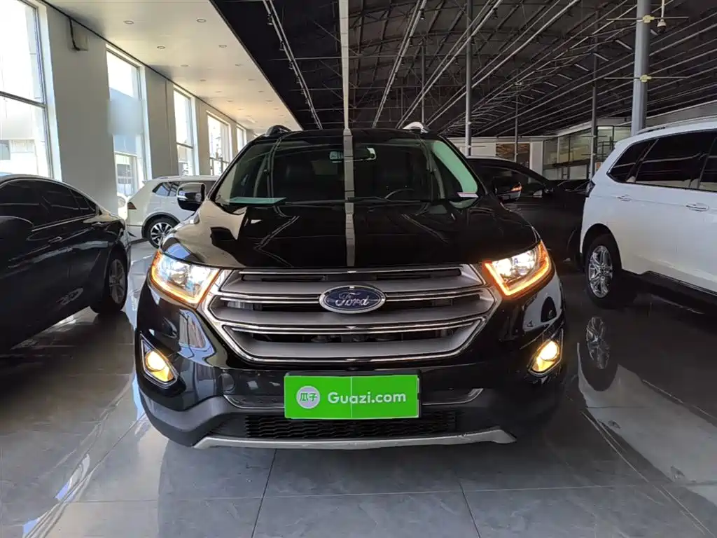 Ford Edge 2018 — фото 3