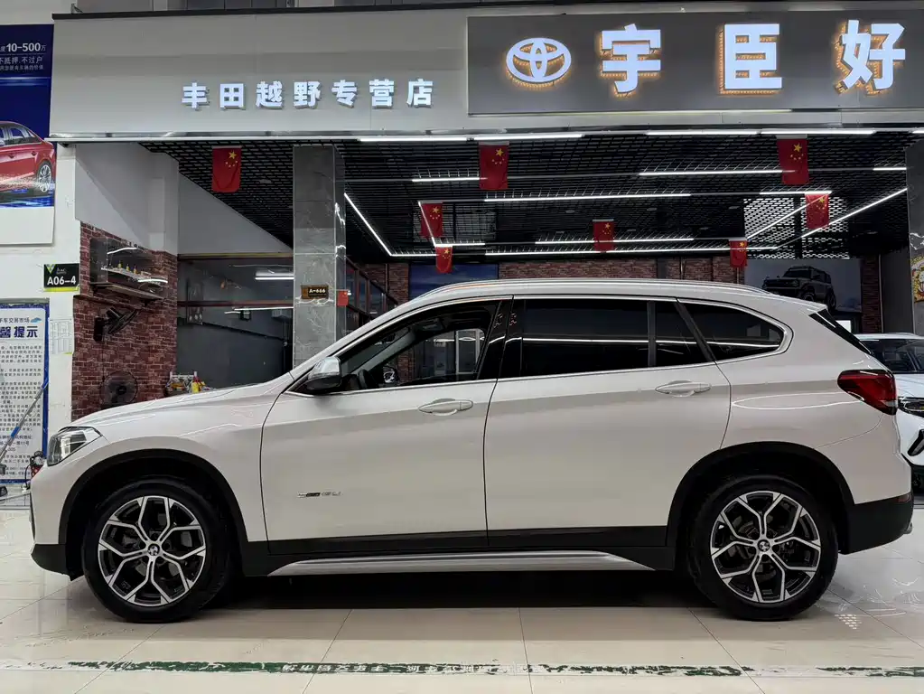 BMW X1 2022 — фото 9