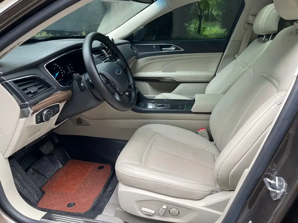 Ford Taurus 2016 — фото 8