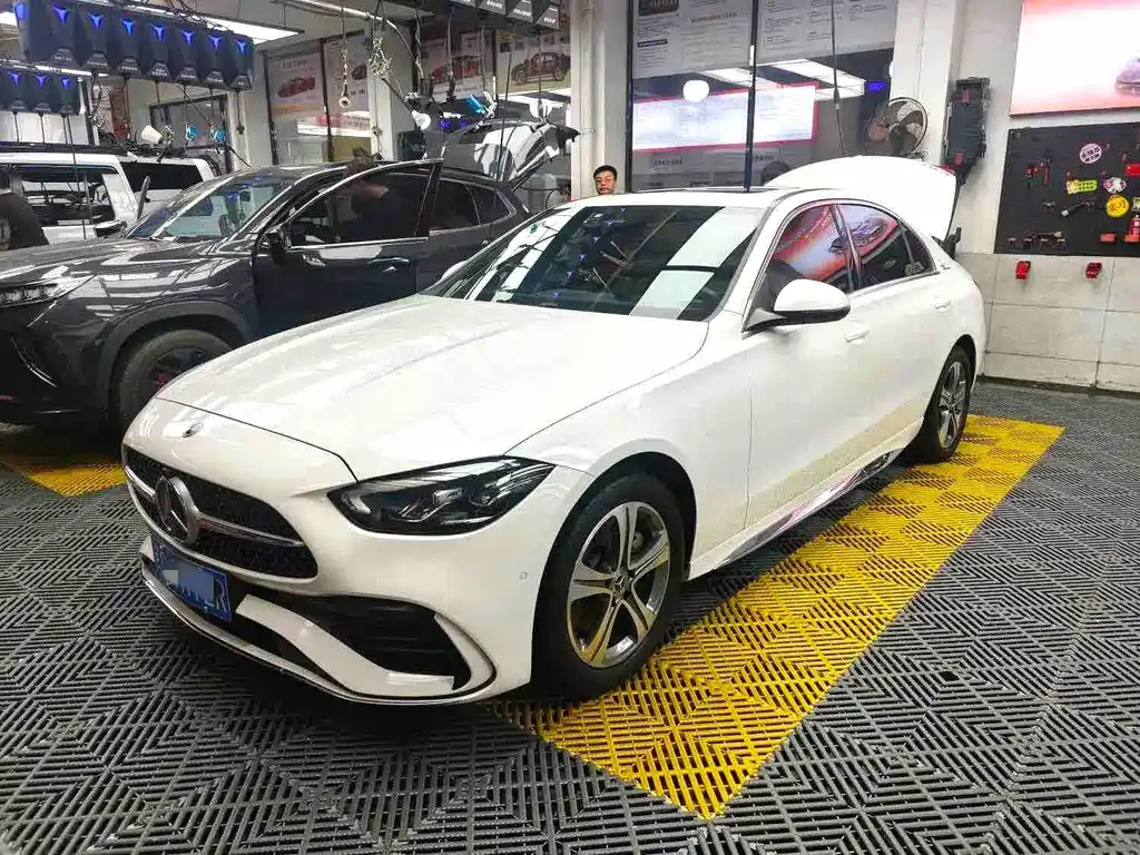 Mercedes-Benz C-Class 2022 — фото 1