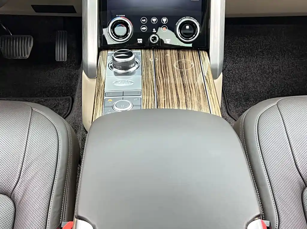Land Rover Range Rover 2018 — фото 12