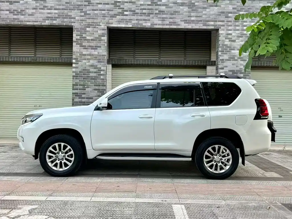 Toyota Prado 2019 — фото 3