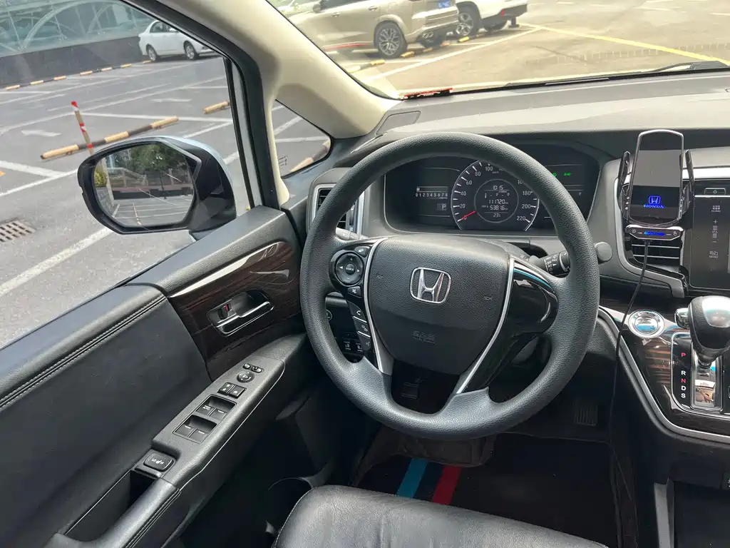 Honda Odyssey 2019 — фото 21