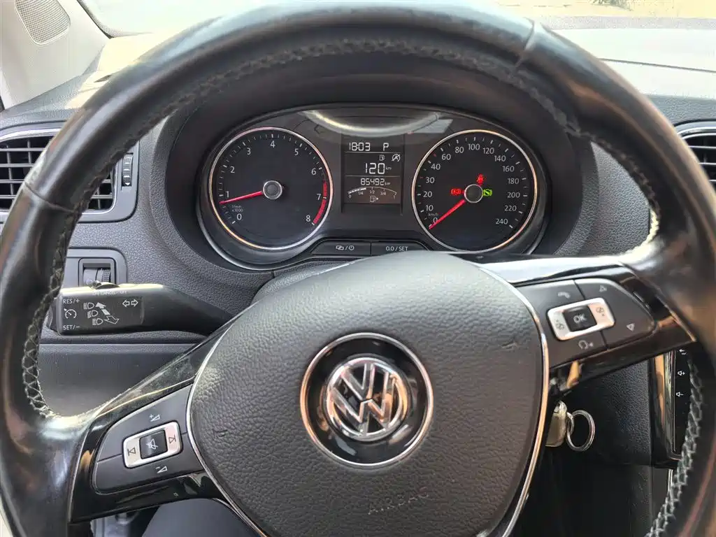 Volkswagen Polo 2019 — фото 13