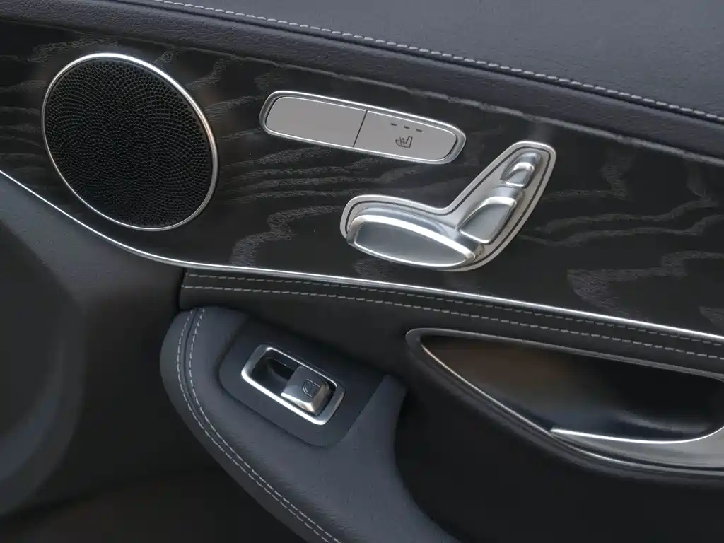 Mercedes-Benz C-Class 2018 — фото 21