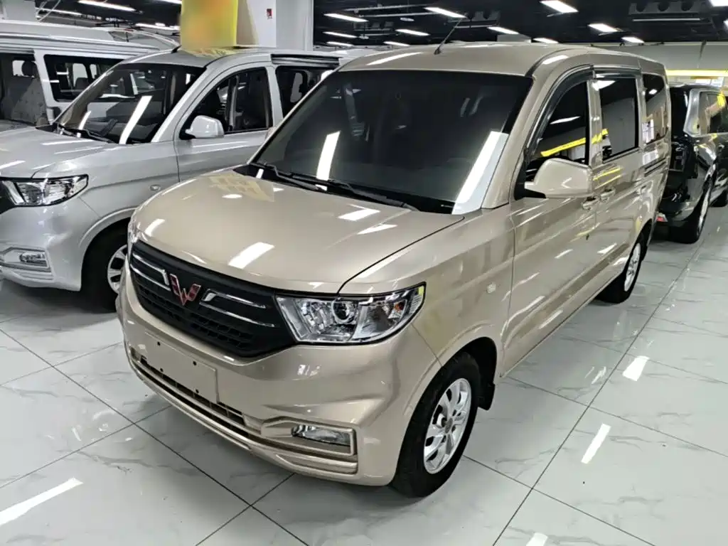 Wuling Hongguang V 2024 — фото 1