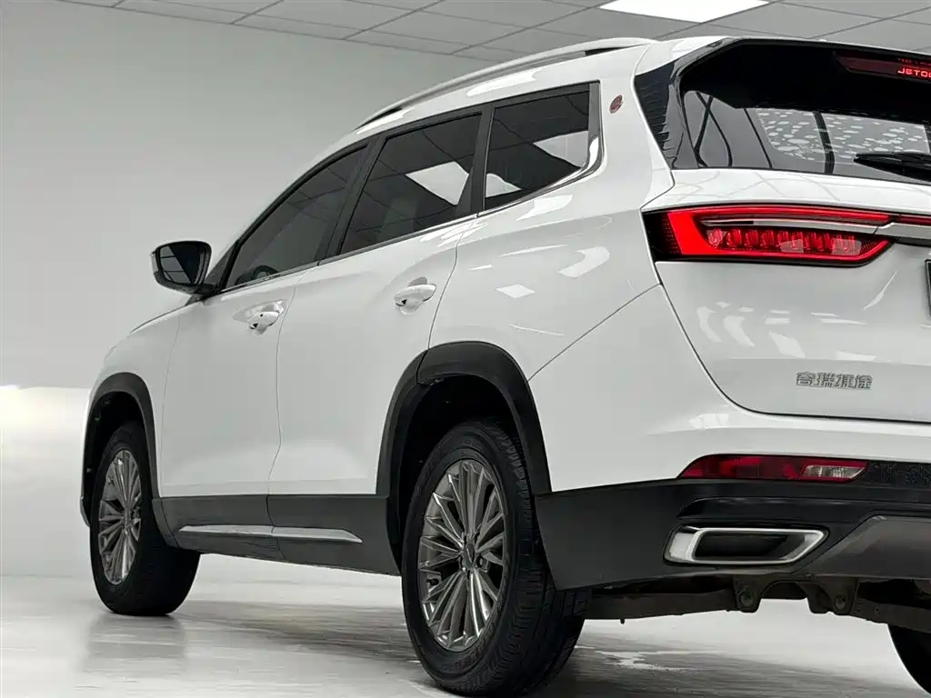 Jetour X90 PLUS 2022 — фото 10