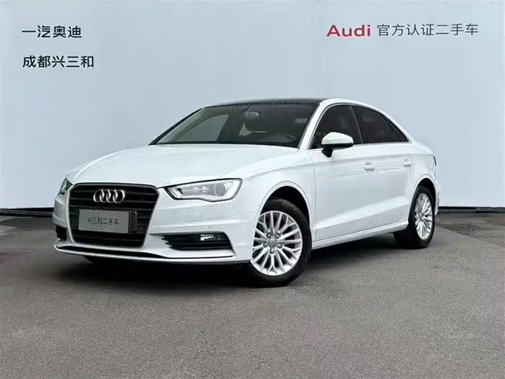 Audi A3 2015 — фото 1