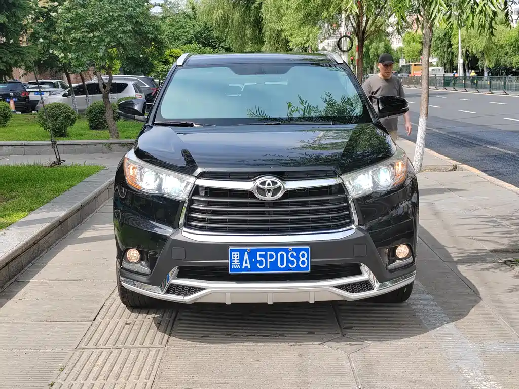 Toyota Highlander 2016