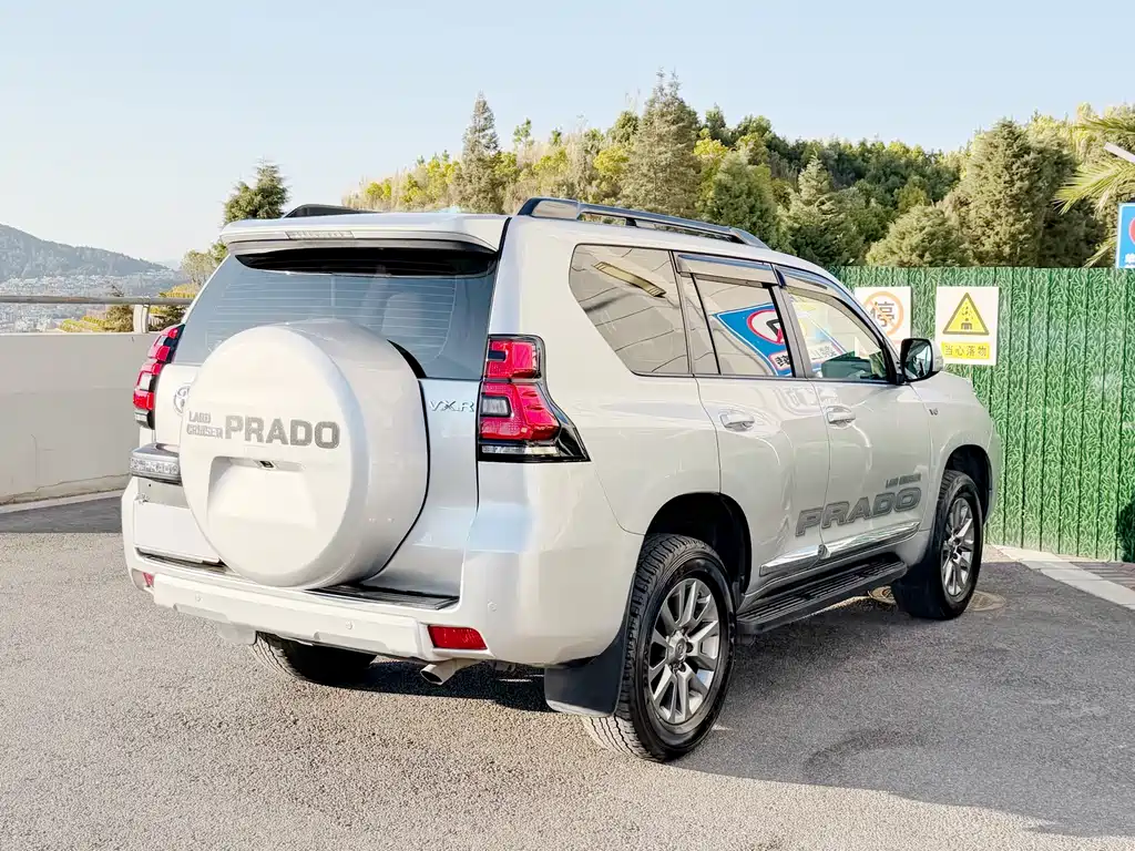 Toyota Prado 2018 — фото 17
