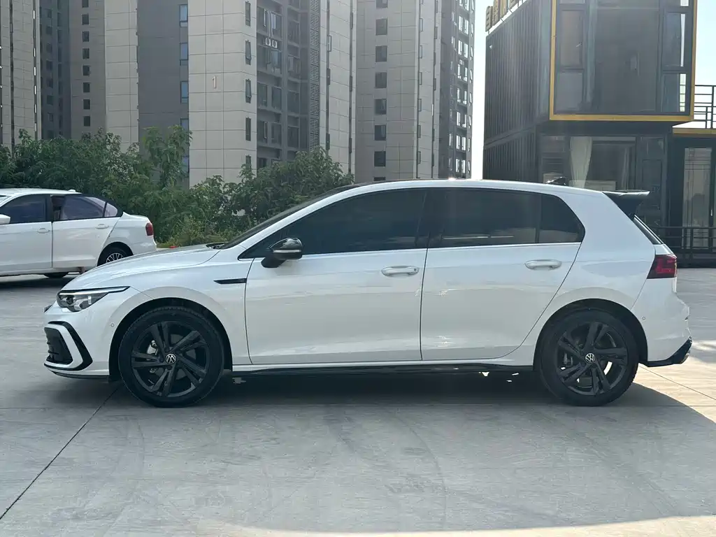 Volkswagen Golf 2022