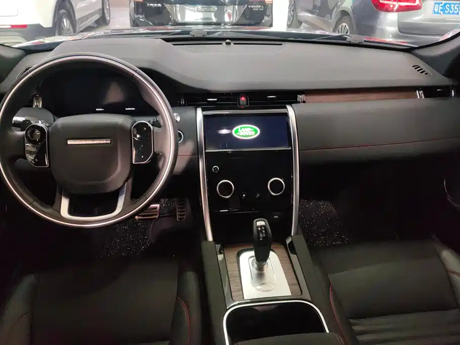 Land Rover Discovery Sport 2021 — фото 12