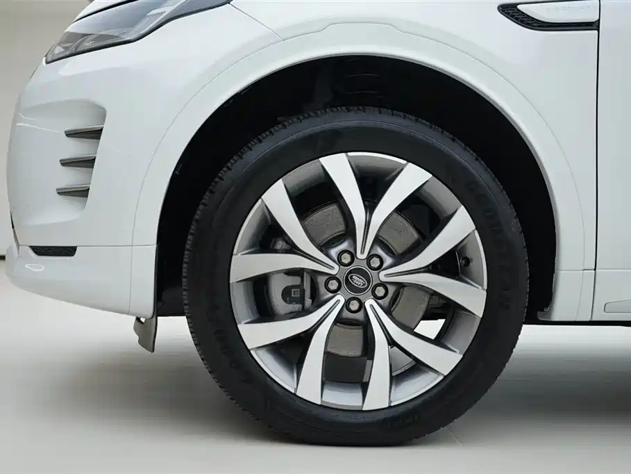 Land Rover Discovery Sport 2024 — фото 15