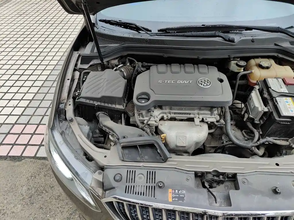 Buick Excelle 2015 — фото 21