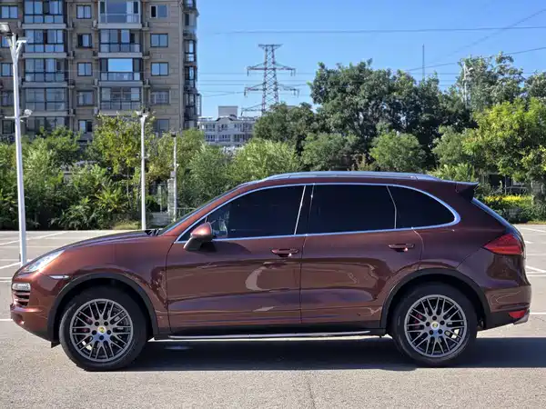 Porsche Cayenne 2014