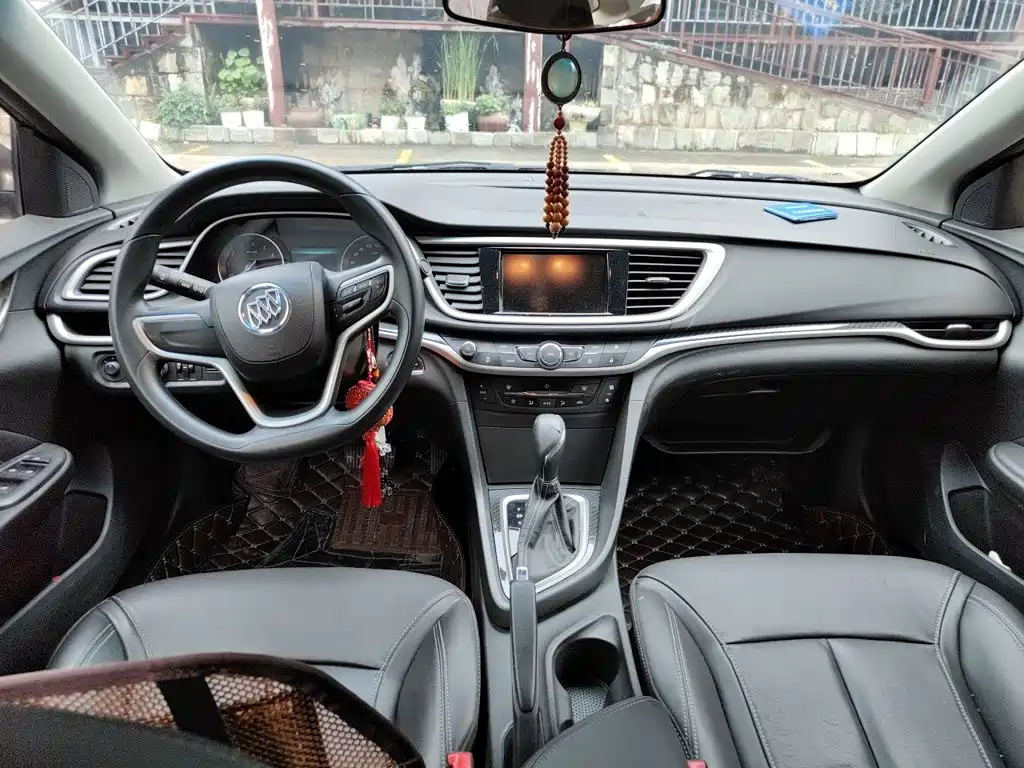 Buick Excelle 2015 — фото 13