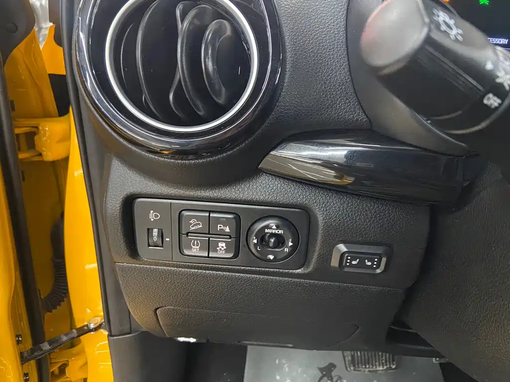 Kia KX1 2022 — фото 17