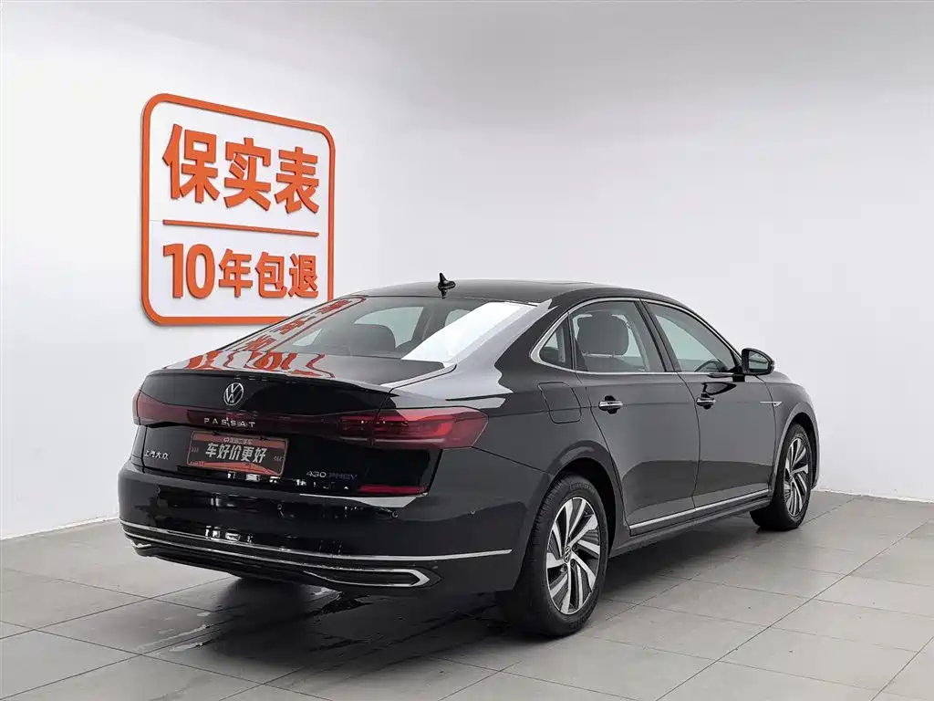Volkswagen Passat PHEV 2022 — фото 2