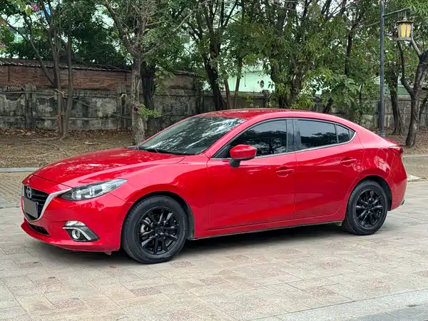 Mazda 3 Axela 2016