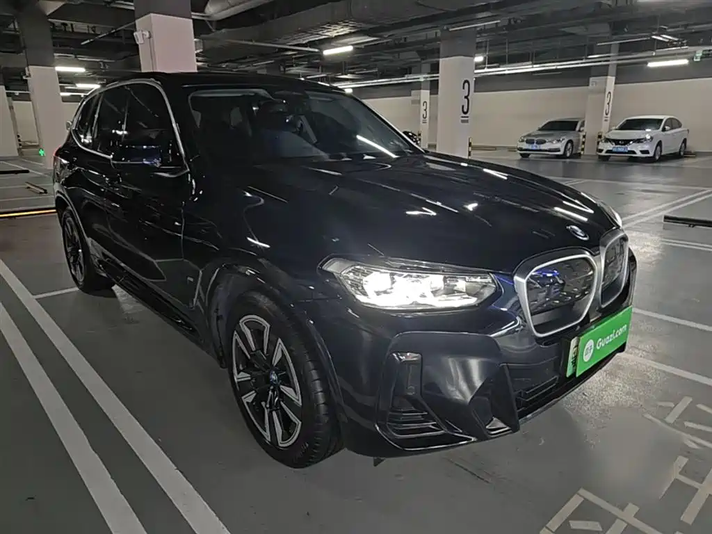 BMW iX3 2023 — фото 4