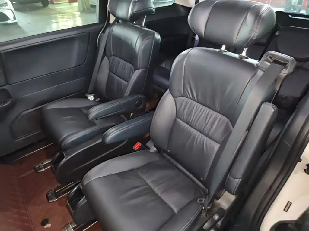 Honda Odyssey 2019 — фото 17