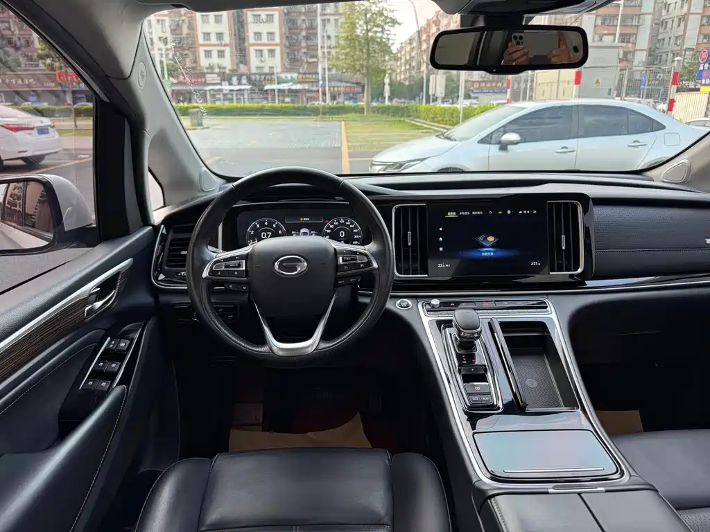 GAC Trumpchi M8 2022 — фото 18