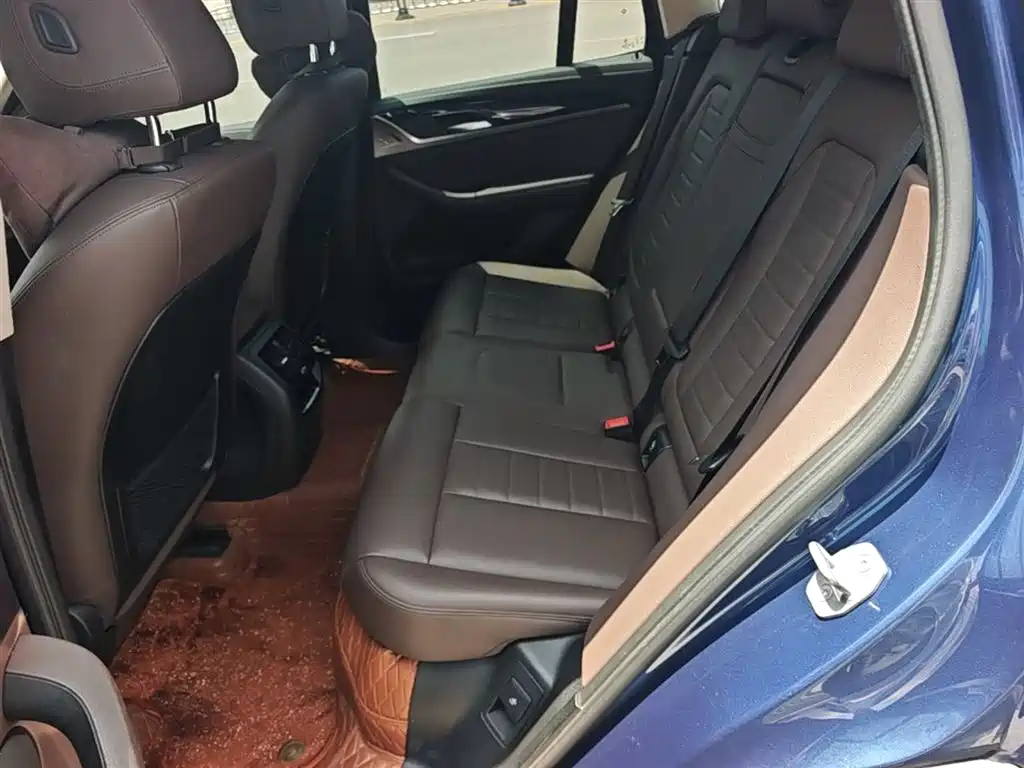 BMW X3 2018 — фото 13