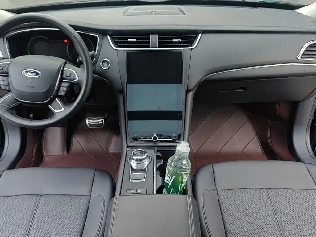 Ford Taurus 2022 — фото 10