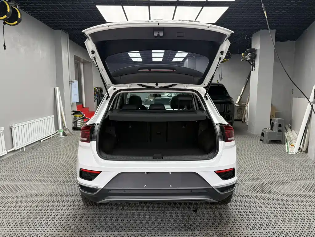 Volkswagen T-Roc 2022 — фото 8