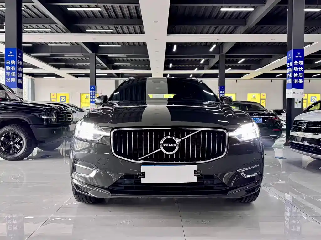 Volvo XC60 2021 — фото 2