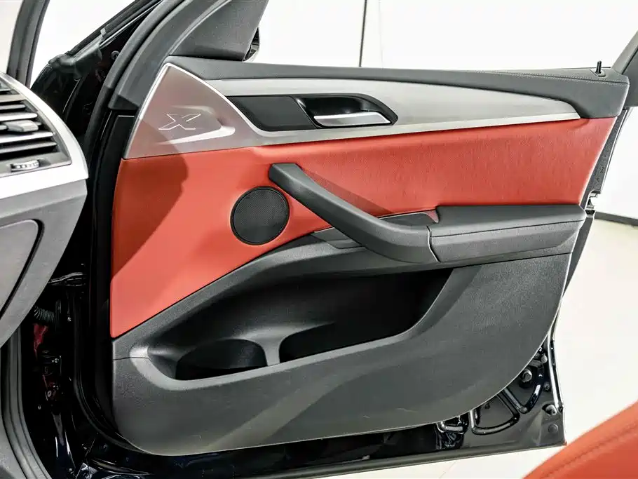 BMW X4 2024 — фото 15