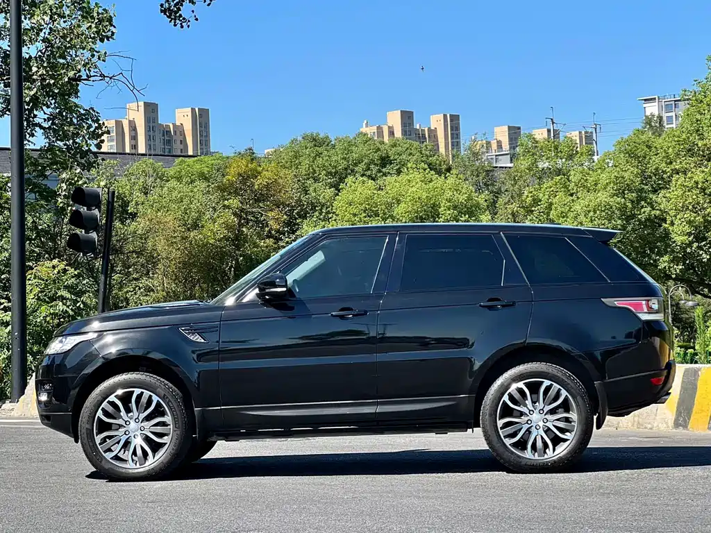 Land Rover Range Rover Sport 2015 — фото 3