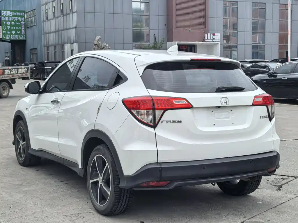 Honda Vezel 2022 — фото 5