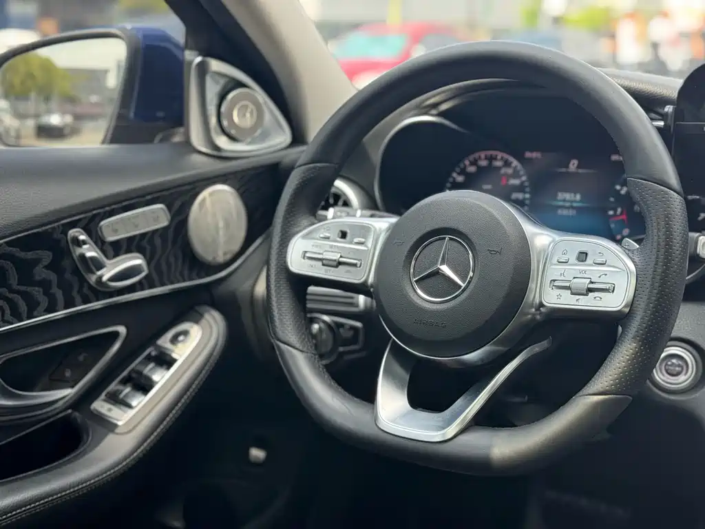 Mercedes-Benz C-Class 2020 — фото 17