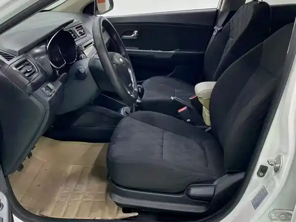 Kia K2 2015