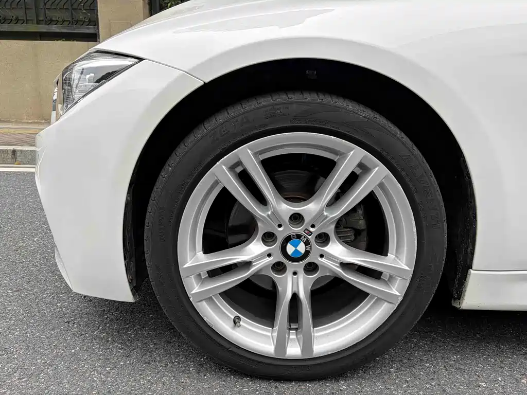 BMW 3 Series 2019