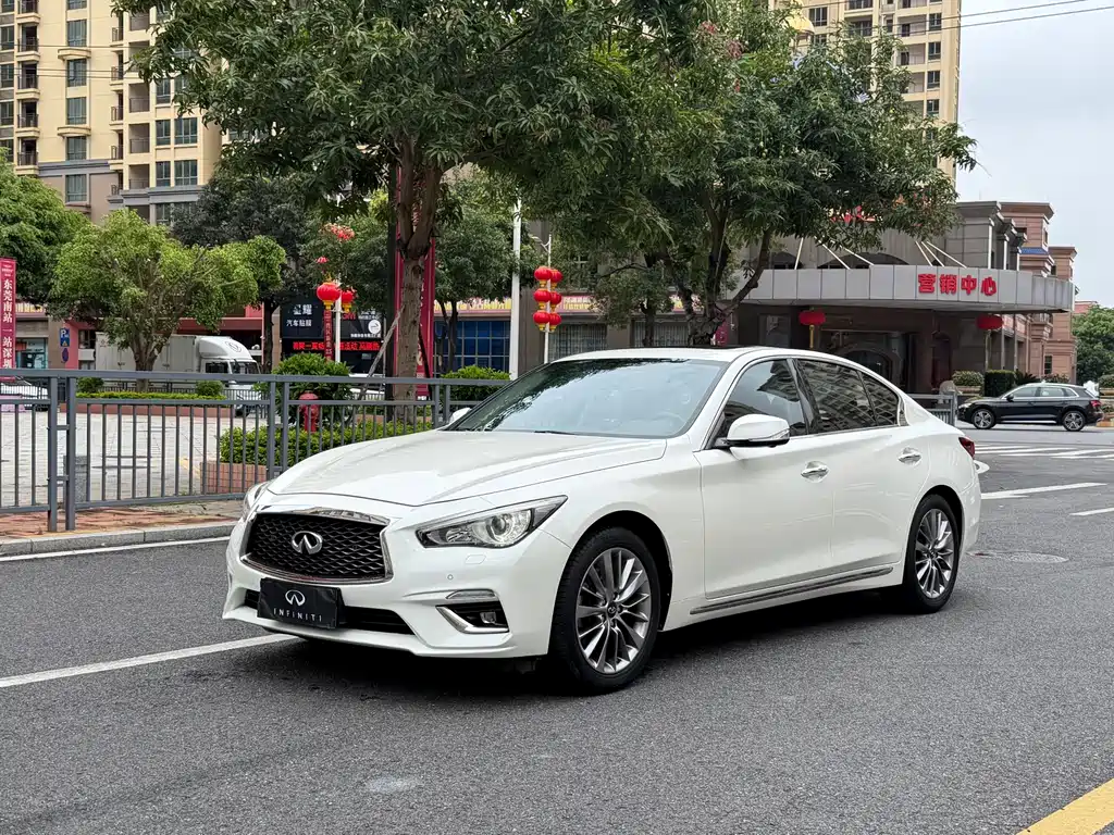Infiniti Q50L 2018 — фото 1