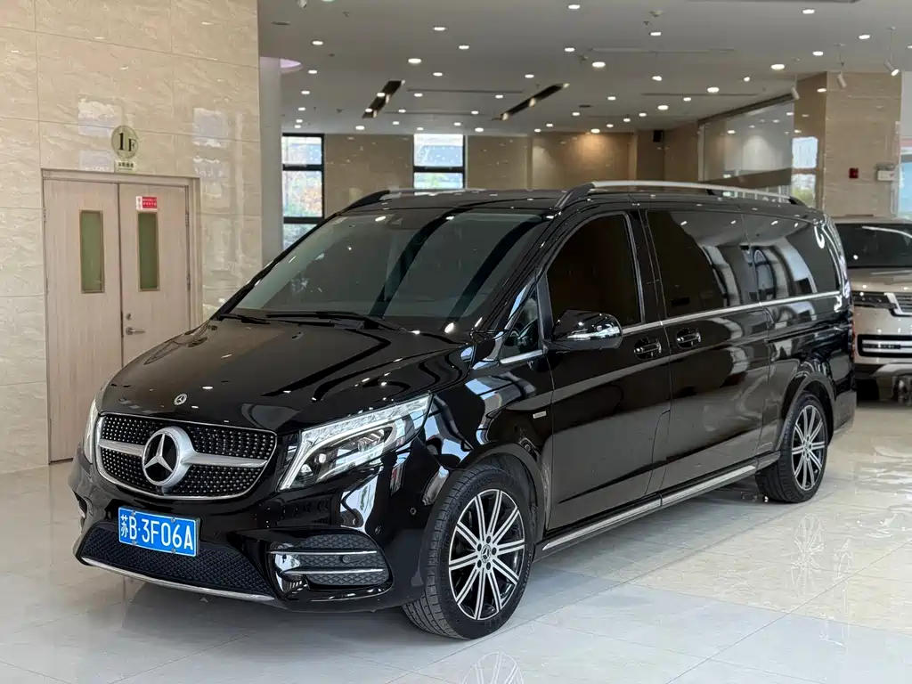 Mercedes-Benz V-Class 2021 — фото 1