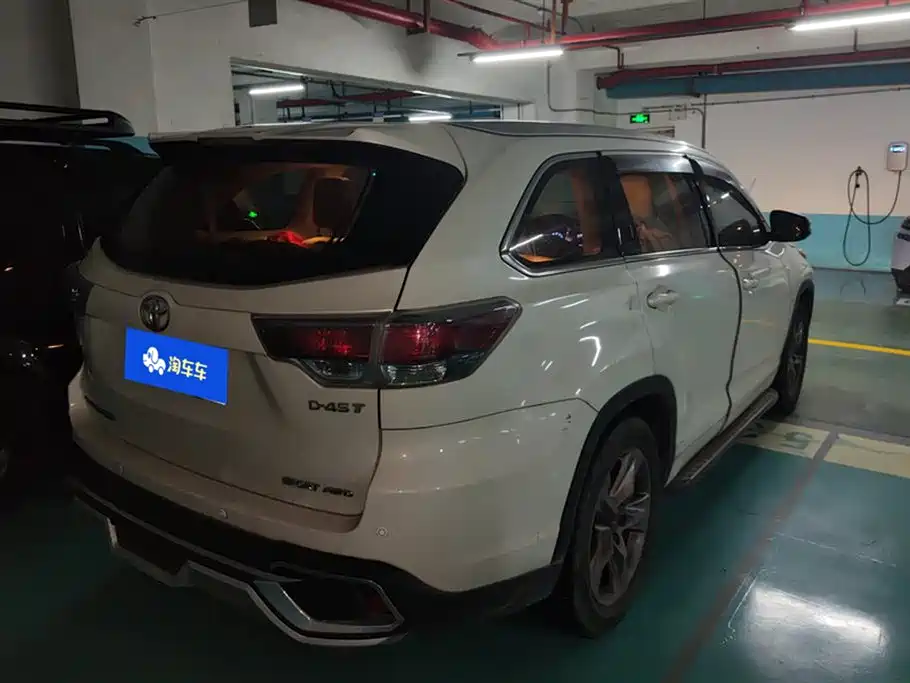 Toyota Highlander 2016