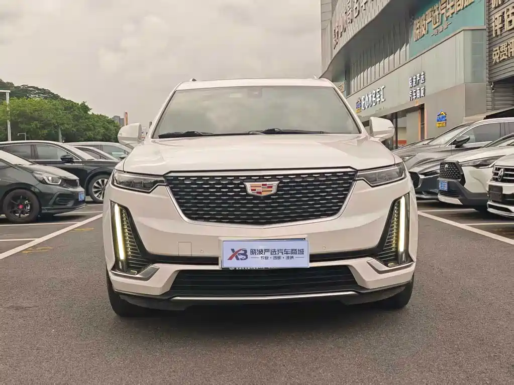 Cadillac XT6 2022 — фото 2