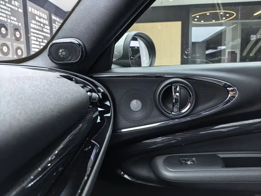 MINI Clubman 2021 — фото 15