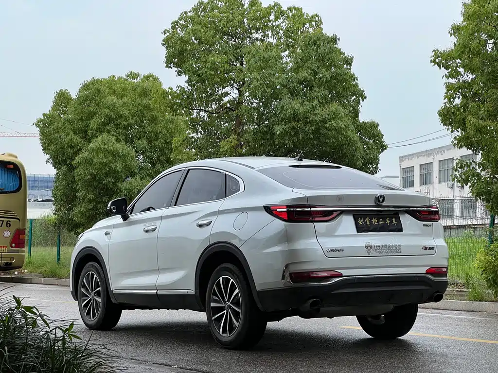 Changan CS85 COUPE 2020 — фото 9