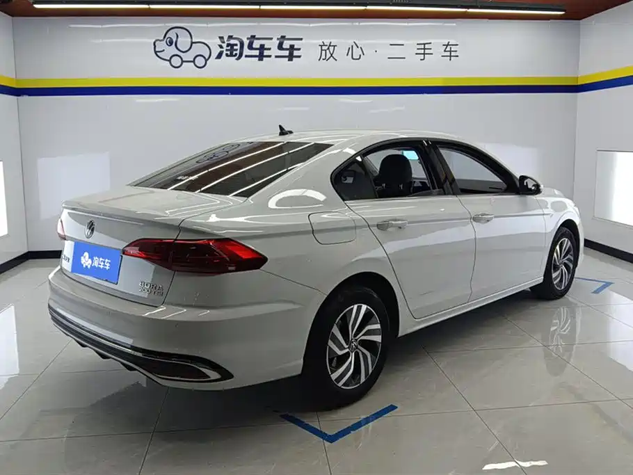 Volkswagen Bora 2023