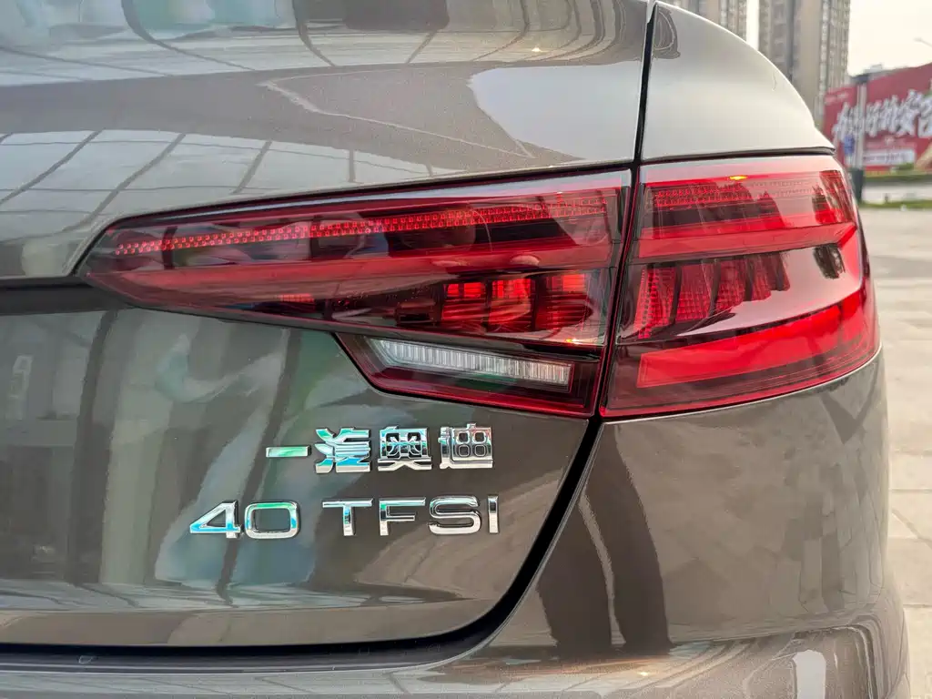 Audi A4L 2018 — фото 22