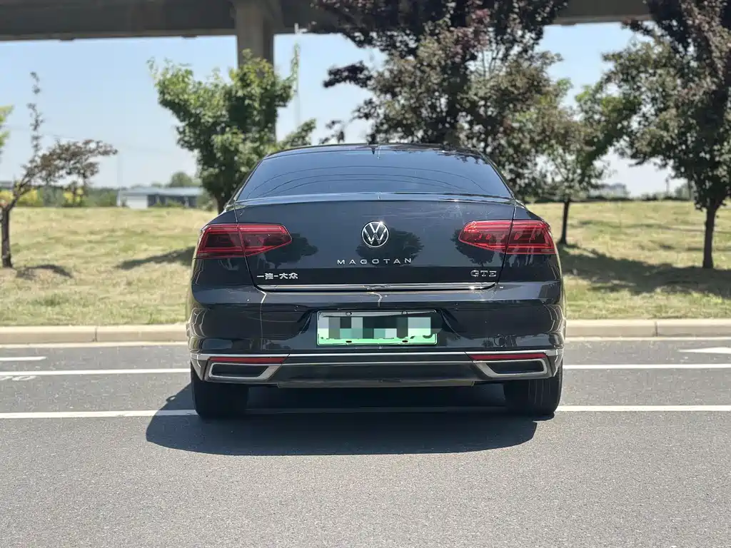 Volkswagen Magotan PHEV 2022