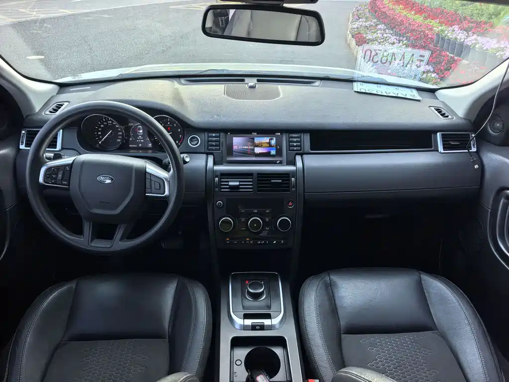 Land Rover Discovery Sport 2018 — фото 10