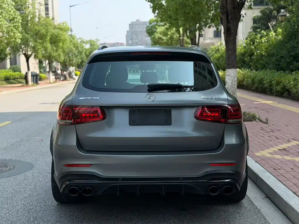 Mercedes-Benz GLC AMG 2022 — фото 11