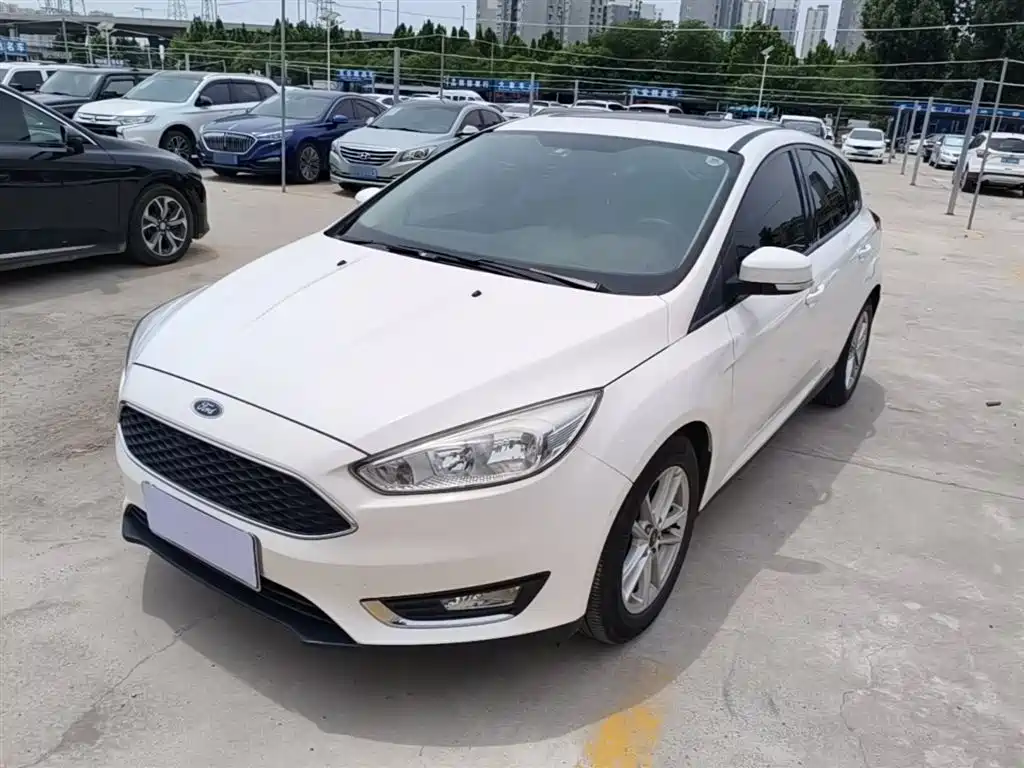 Ford Focus 2016 — фото 2